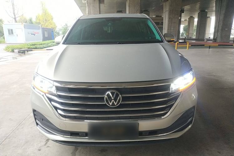 Used Volkswagen Viloran 2020 330TSI Luxury Edition Front
