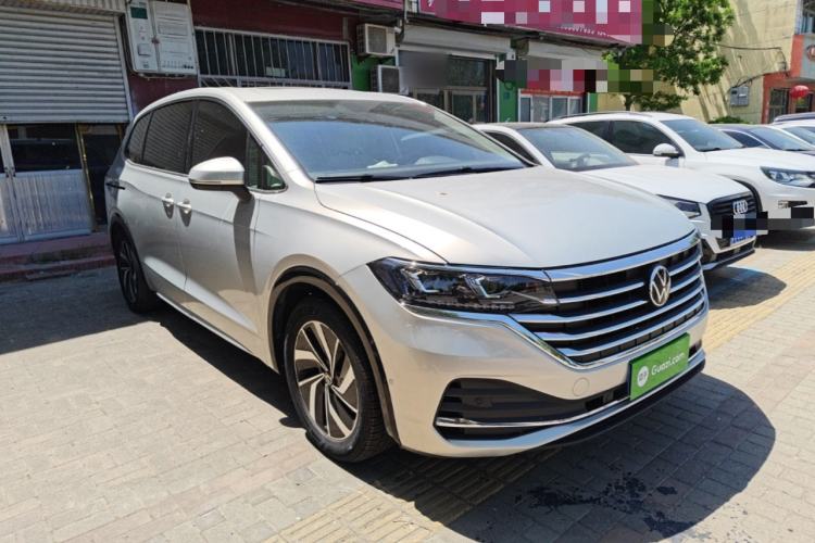 Used Volkswagen Viloran 2020 330TSI Luxury Edition Front Right 45 Deg