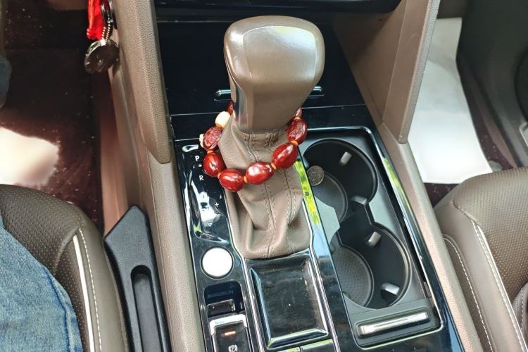 Used Volkswagen Viloran 2020 380TSI Prestige Edition Gear Lever