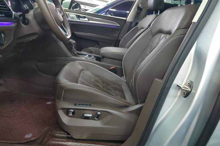 Used Volkswagen Viloran 2020 380TSI Prestige Edition Left Front Seat