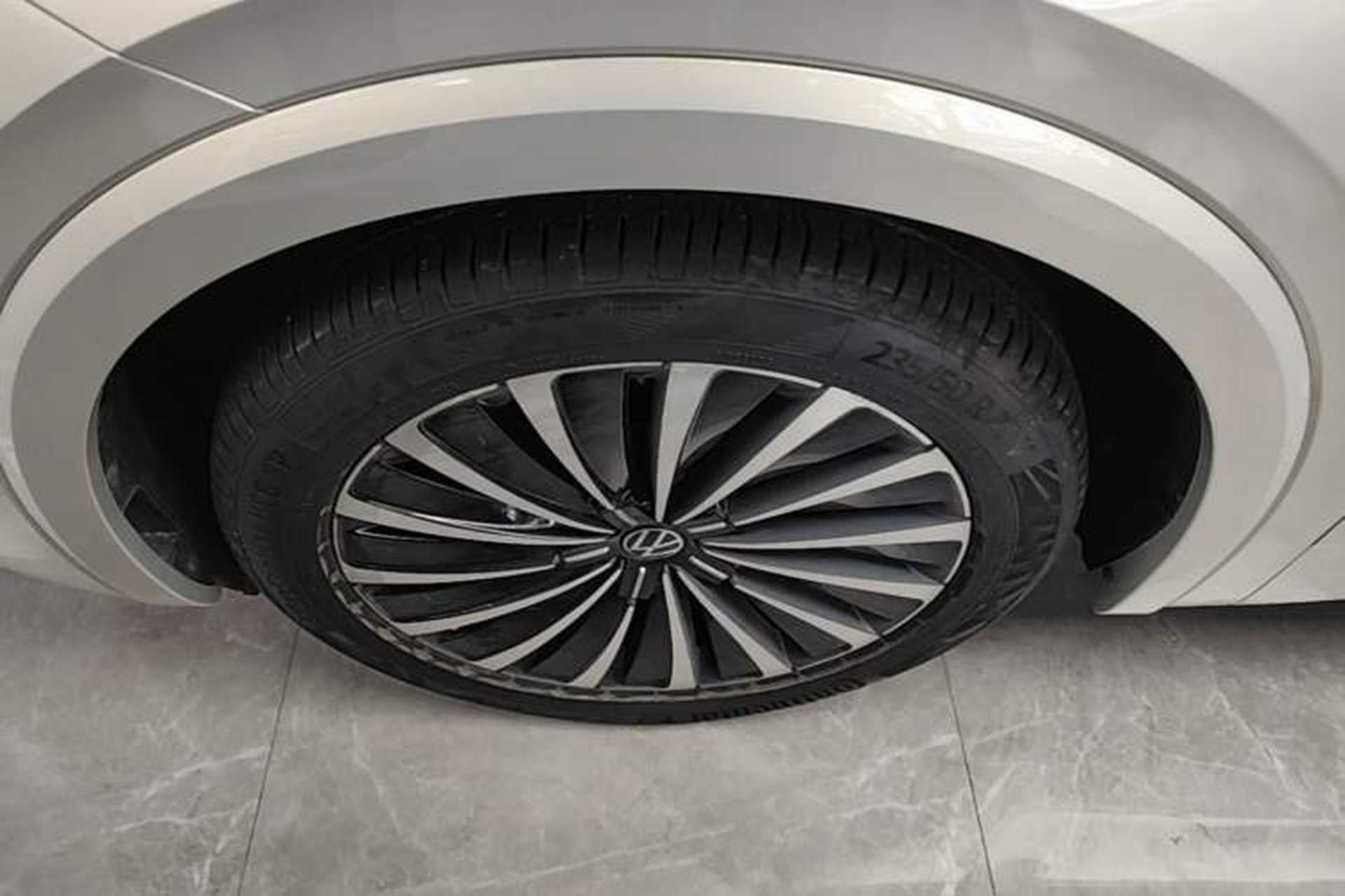 Used Volkswagen Viloran 2020 380TSI Flagship Edition Left Front Wheel Hub