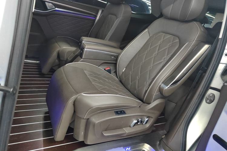 Used Volkswagen Viloran 2020 380TSI Prestige Edition Left Rear Seat
