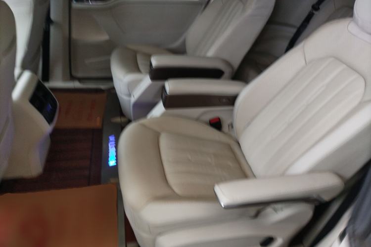 Used Volkswagen Viloran 2020 330TSI Luxury Edition Left Rear Seat