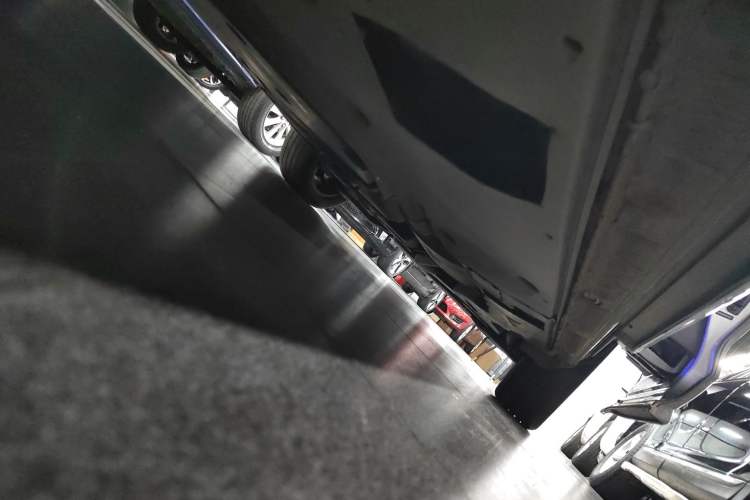 Used Volkswagen Viloran 2020 380TSI Prestige Edition Left Side Sill