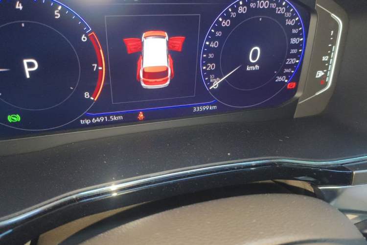 Used Volkswagen Viloran 2020 380TSI Prestige Edition Odometer Close Up