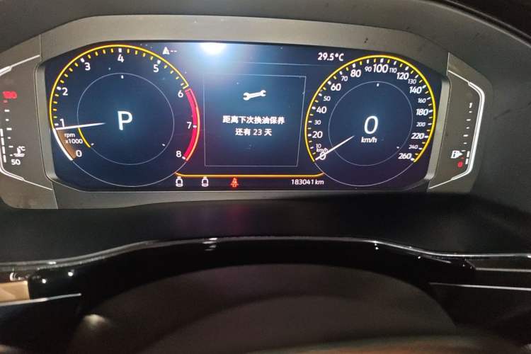 Used Volkswagen Viloran 2020 330TSI Luxury Edition Odometer Close Up