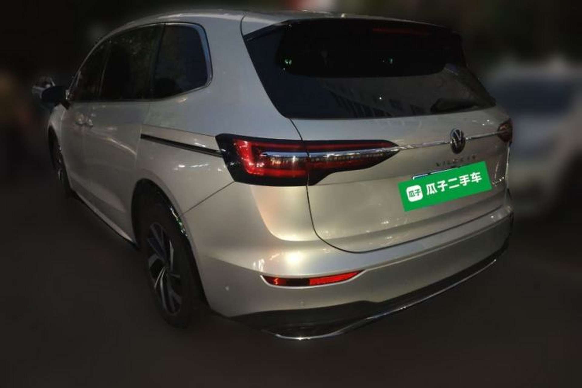 Used Volkswagen Viloran 2020 330TSI Luxury Edition Rear Left 45 Deg