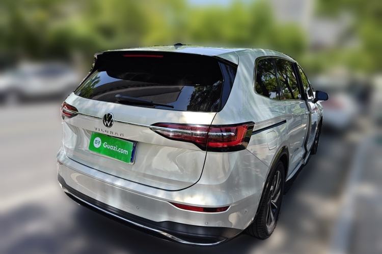 Used Volkswagen Viloran 2020 330TSI Luxury Edition Rear Right 45 Deg