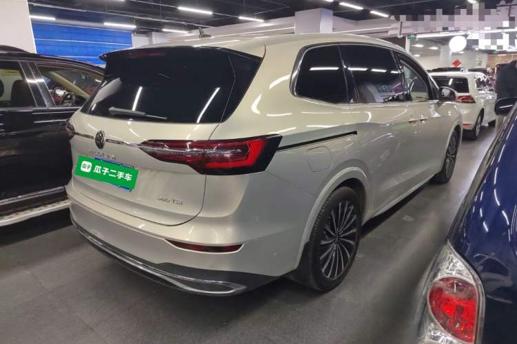 Used Volkswagen Viloran 2020 380TSI Prestige Edition Rear Right 45 Deg