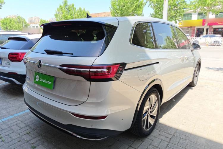 Used Volkswagen Viloran 2020 330TSI Luxury Edition Rear Right 45 Deg
