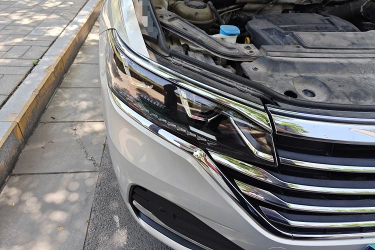 Used Volkswagen Viloran 2020 330TSI Luxury Edition Right Front Headlight