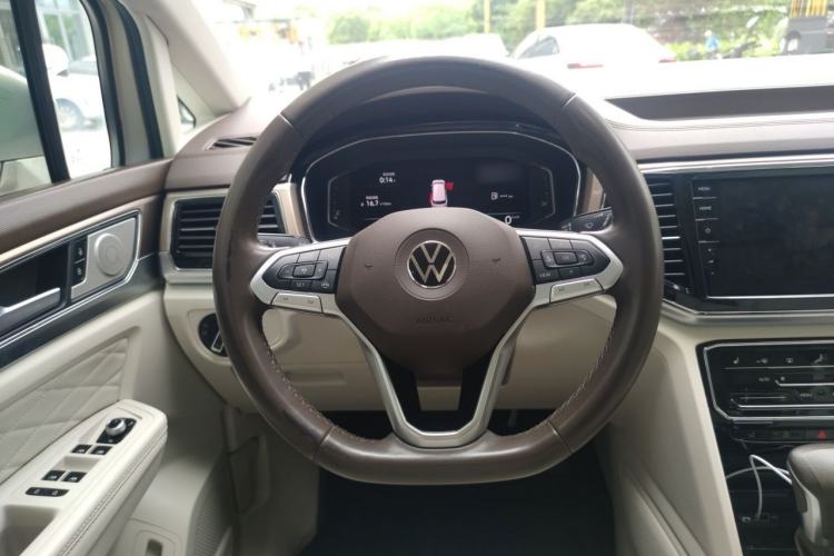 Used Volkswagen Viloran 2020 380TSI Prestige Edition Steering Wheel