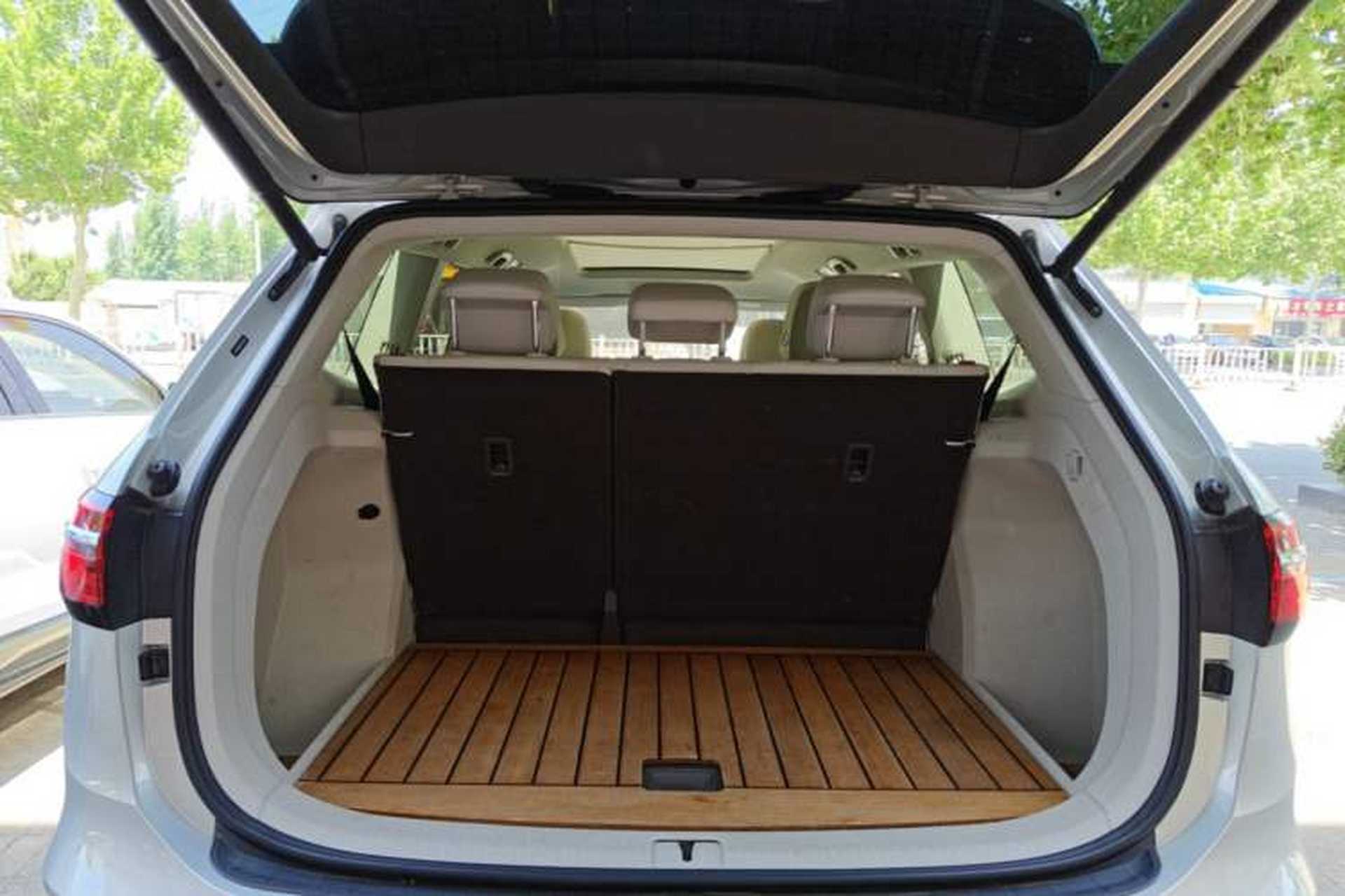 Used Volkswagen Viloran 2020 330TSI Luxury Edition Trunk