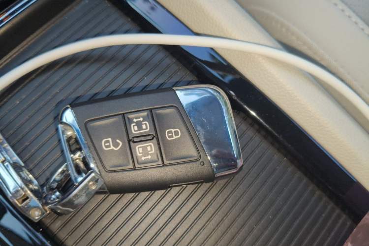 Used Volkswagen Viloran 2020 380TSI Prestige Edition Vehicle Key