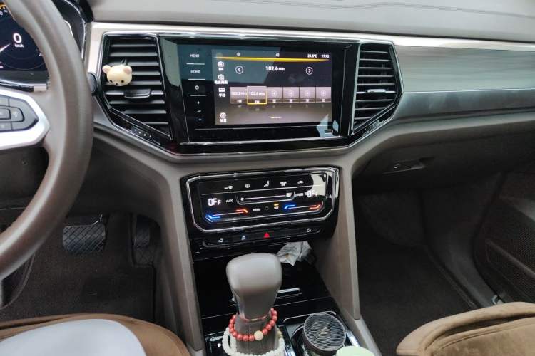 Used Volkswagen Viloran 2020 330TSI Business Edition Audio And AC Panel