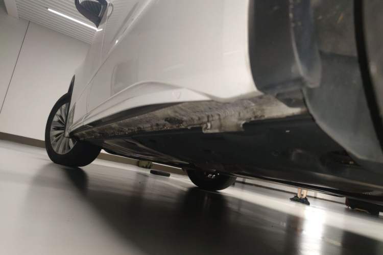Used Volkswagen Viloran 2020 330TSI Business Edition Chassis Rear Left