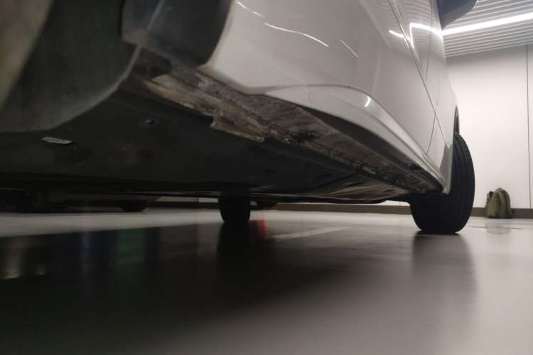 Used Volkswagen Viloran 2020 330TSI Business Edition Chassis Rear Right