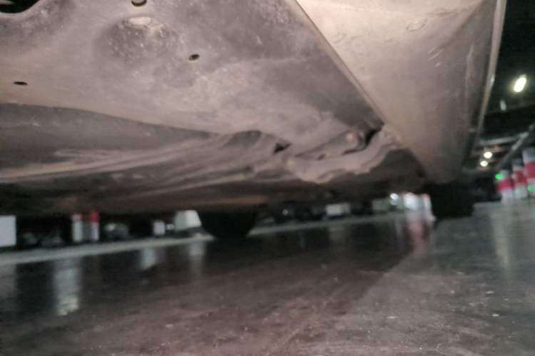 Used Volkswagen Viloran 2020 330TSI Luxury Edition Chassis Rear Right