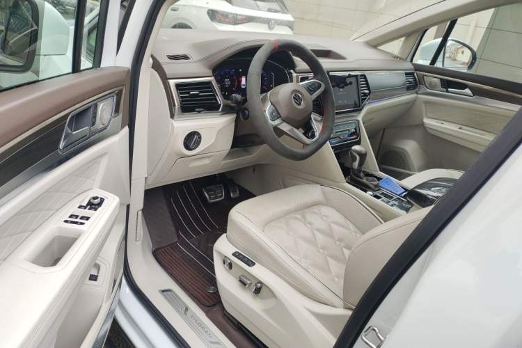 Used Volkswagen Viloran 2020 380TSI Prestige Edition Driver Seat