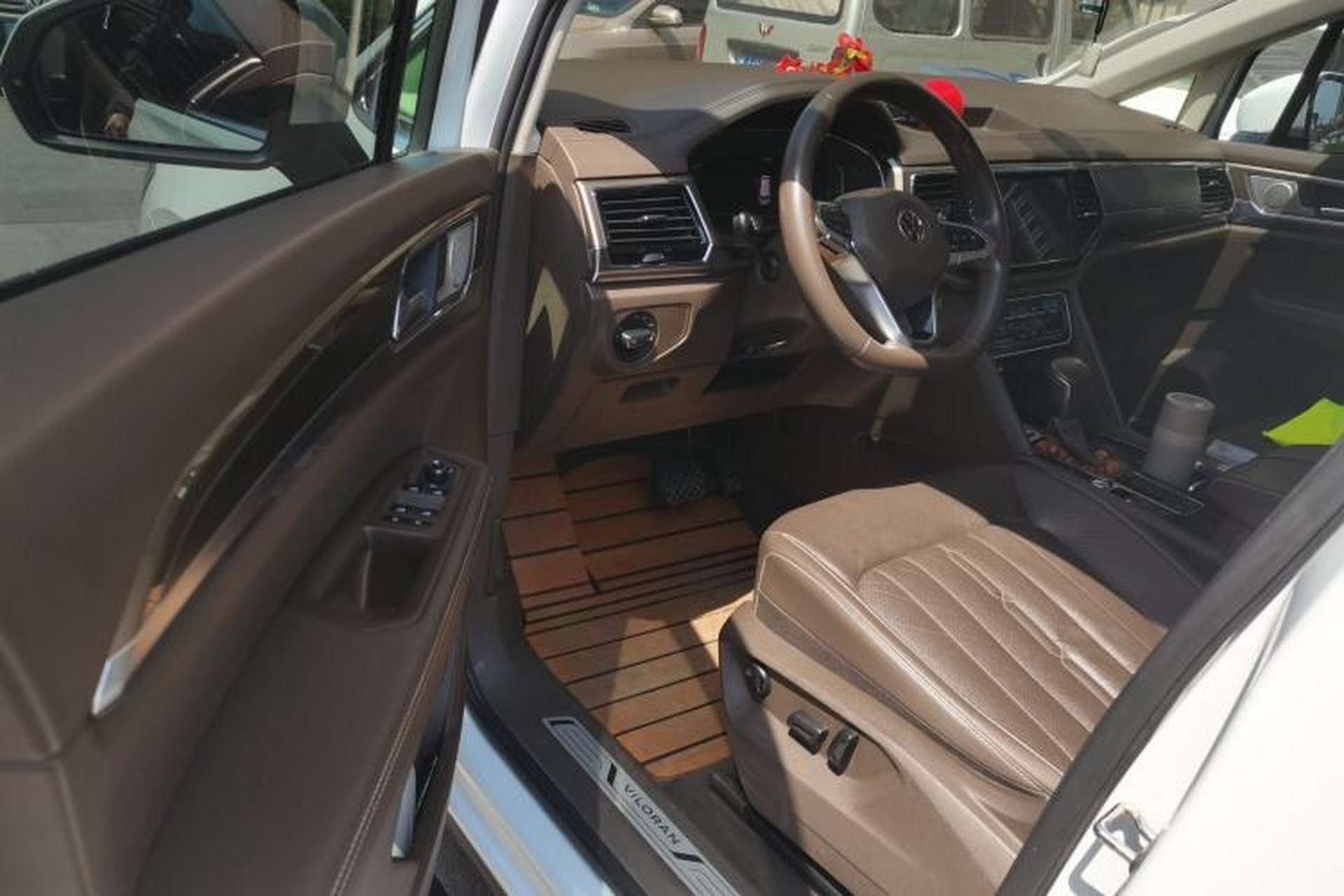 Used Volkswagen Viloran 2020 330TSI Luxury Edition Driver Seat