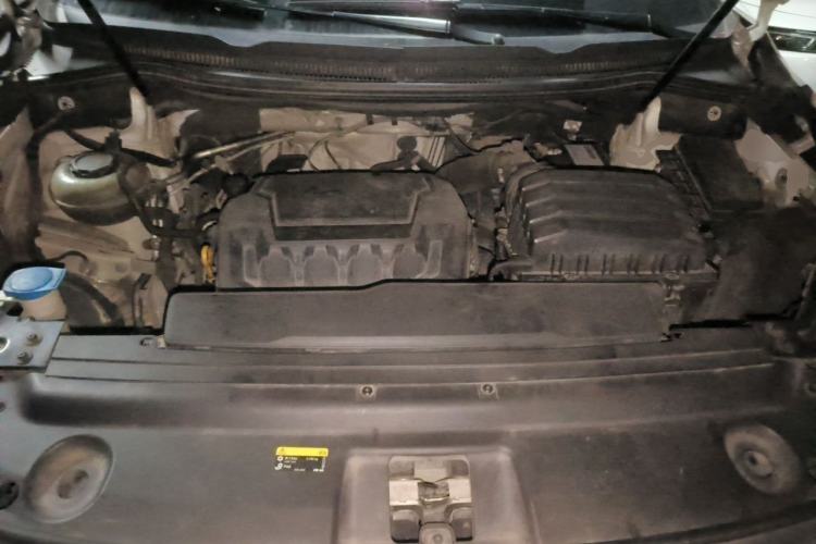 Used Volkswagen Viloran 2020 330TSI Luxury Edition Engine Bay