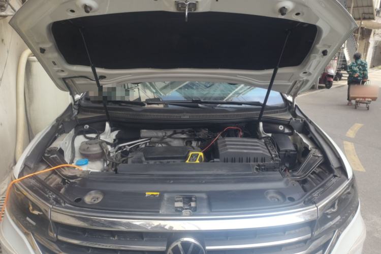 Used Volkswagen Viloran 2020 330TSI Business Edition Engine Bay