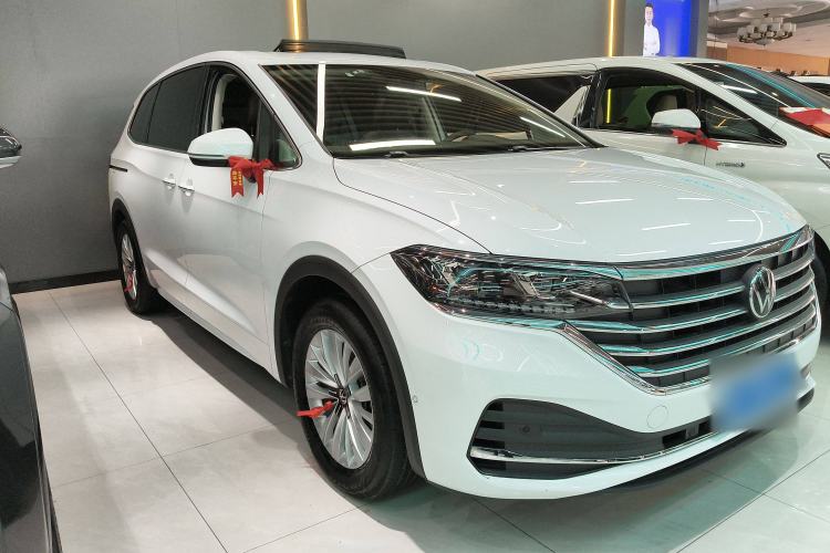 Used Volkswagen Viloran 2020 330TSI Business Edition Exterior 2