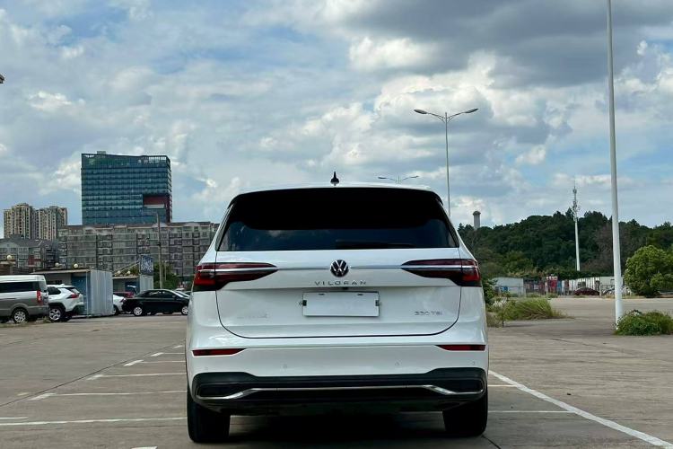 Used Volkswagen Viloran 2020 330TSI Luxury Edition Exterior 5