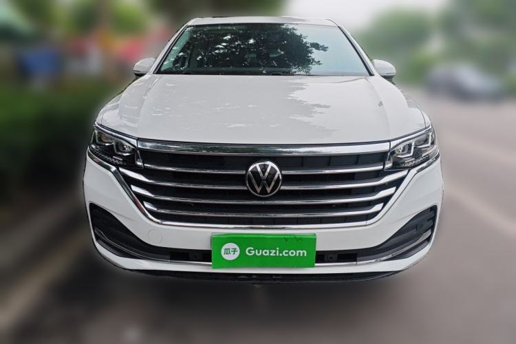 Used Volkswagen Viloran 2020 330TSI Luxury Edition Front
