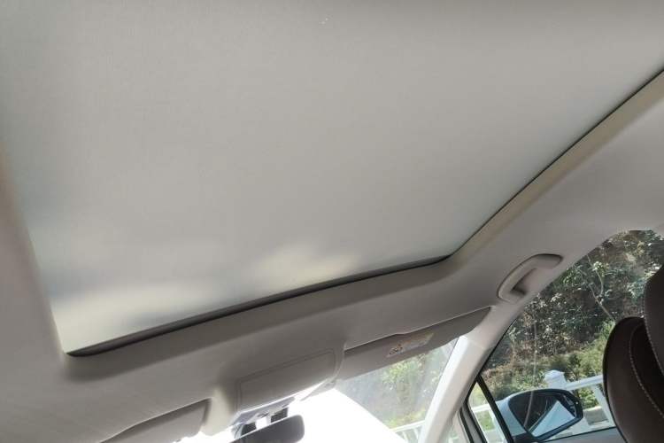 Used Volkswagen Viloran 2020 330TSI Business Edition Headliner