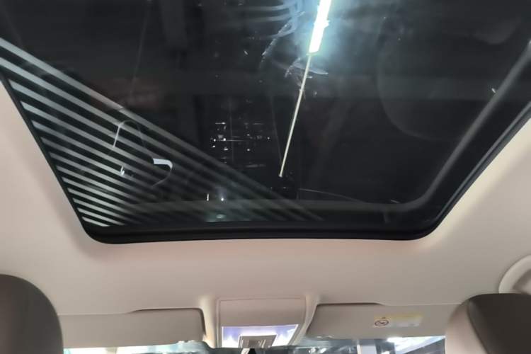 Used Volkswagen Viloran 2020 330TSI Business Edition Headliner