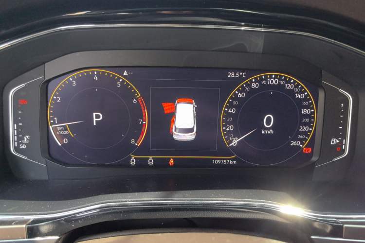 Used Volkswagen Viloran 2020 330TSI Luxury Edition Instrument Cluster