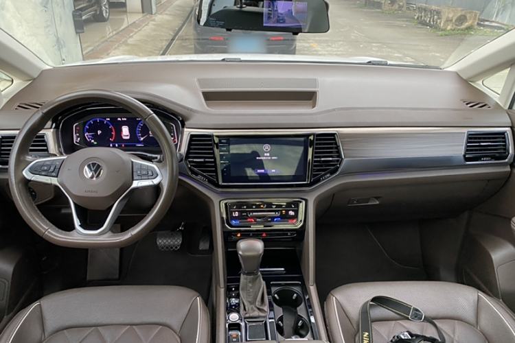 Used Volkswagen Viloran 2020 380TSI Prestige Edition Interior 1