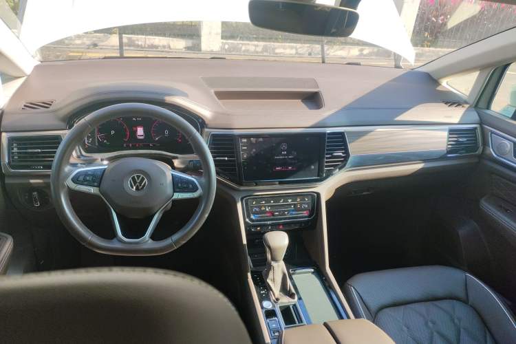Used Volkswagen Viloran 2020 380TSI Prestige Edition Interior 2