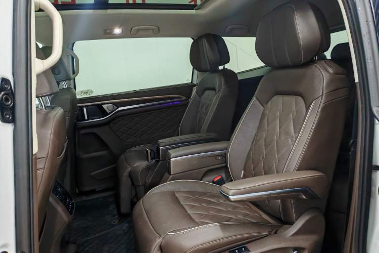 Used Volkswagen Viloran 2020 380TSI Prestige Edition Interior 4