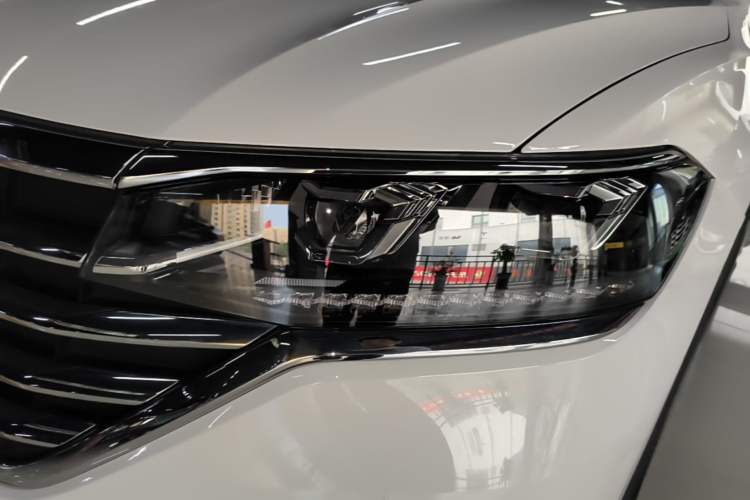 Used Volkswagen Viloran 2020 330TSI Business Edition Left Front Headlight