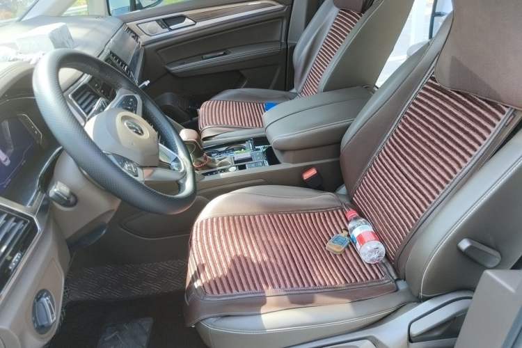 Used Volkswagen Viloran 2020 330TSI Business Edition Left Front Seat