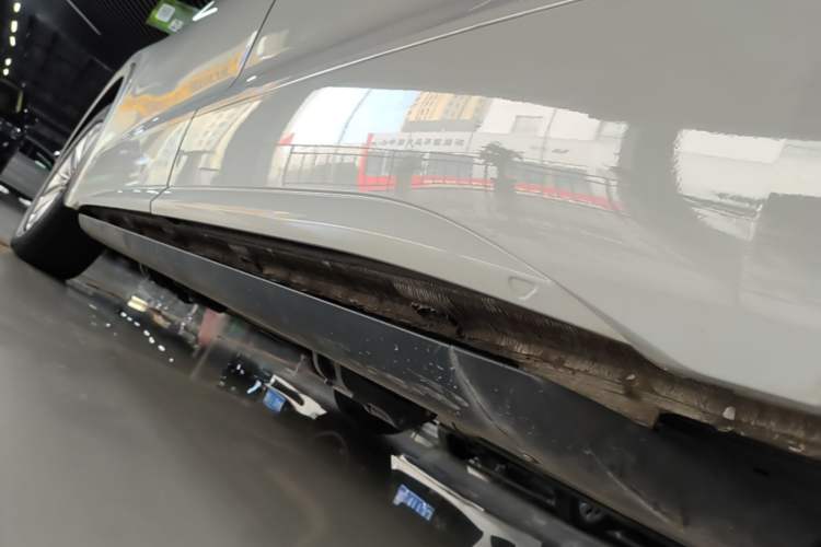 Used Volkswagen Viloran 2020 330TSI Business Edition Left Side Sill