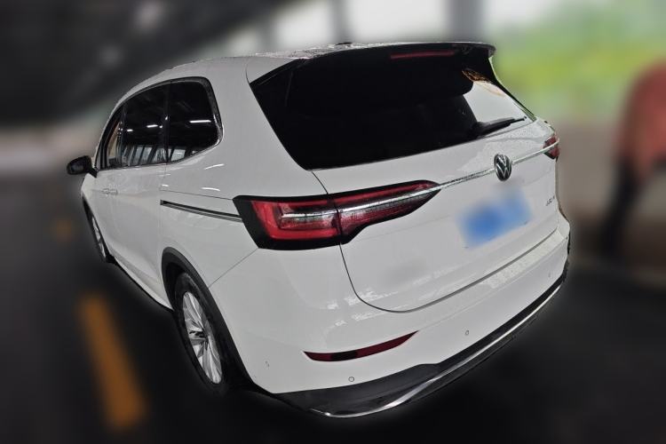 Used Volkswagen Viloran 2020 330TSI Business Edition Rear Left 45 Deg