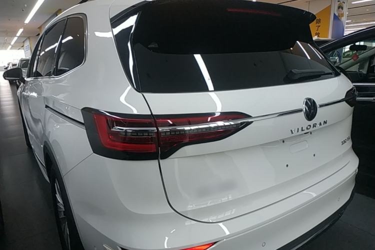 Used Volkswagen Viloran 2020 330TSI Business Edition Rear Left 45 Deg