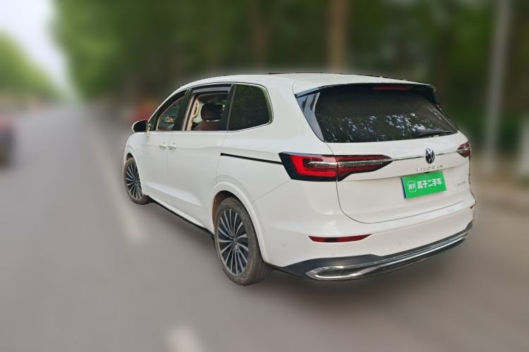 Used Volkswagen Viloran 2020 380TSI Prestige Edition Rear Left 45 Deg