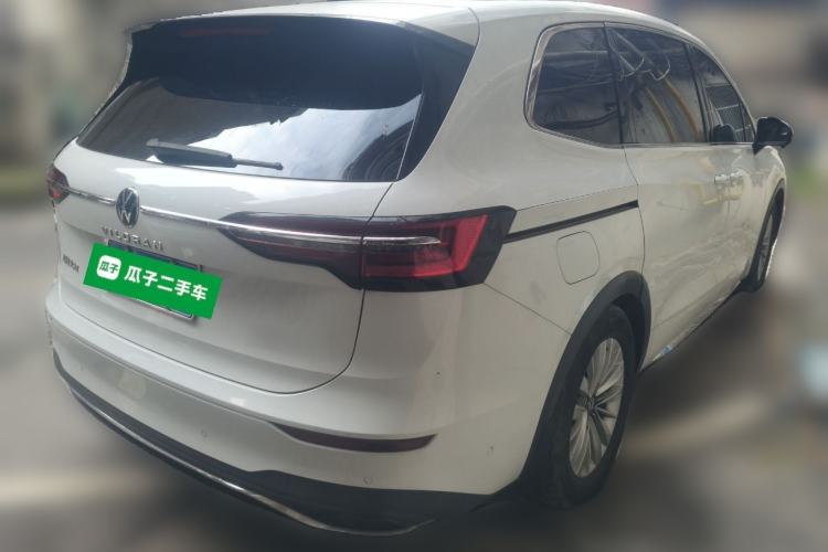 Used Volkswagen Viloran 2020 330TSI Business Edition Rear Right 45 Deg