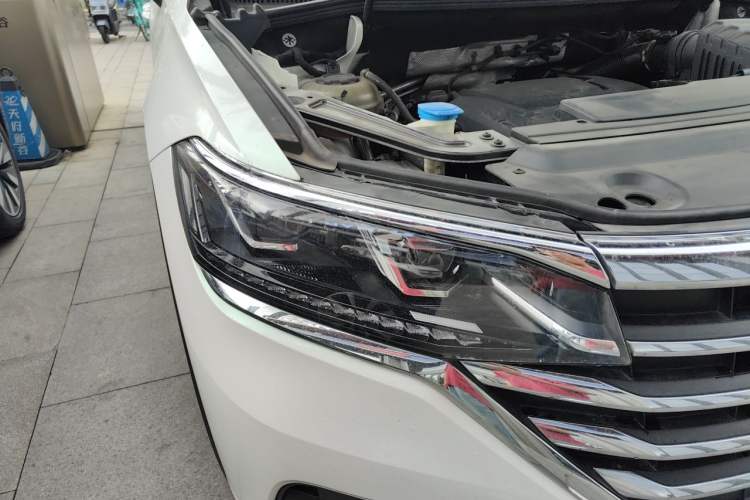 Used Volkswagen Viloran 2020 330TSI Business Edition Right Front Headlight