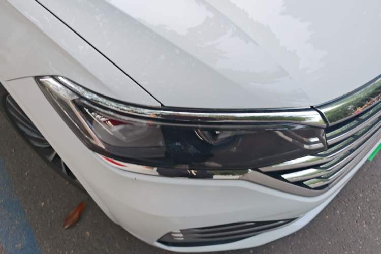 Used Volkswagen Viloran 2020 380TSI Prestige Edition Right Front Headlight