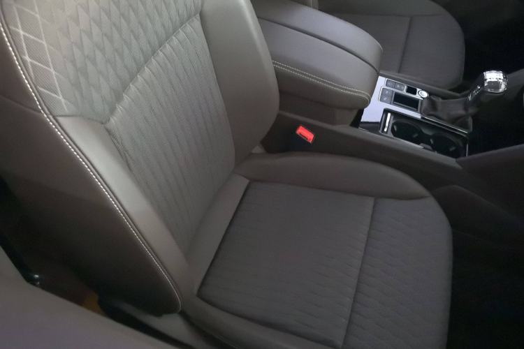 Used Volkswagen Viloran 2020 330TSI Business Edition Right Front Seat