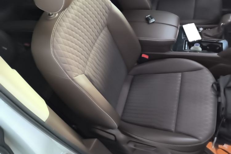 Used Volkswagen Viloran 2020 330TSI Business Edition Right Front Seat