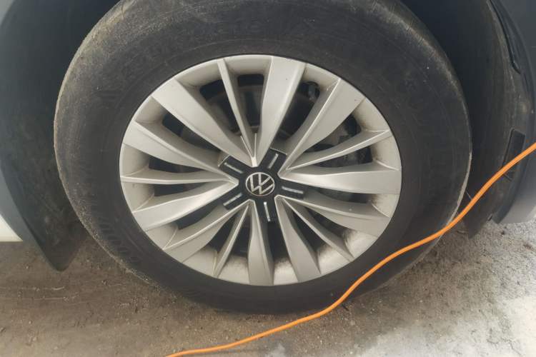 Used Volkswagen Viloran 2020 330TSI Business Edition Right Front Wheel Hub