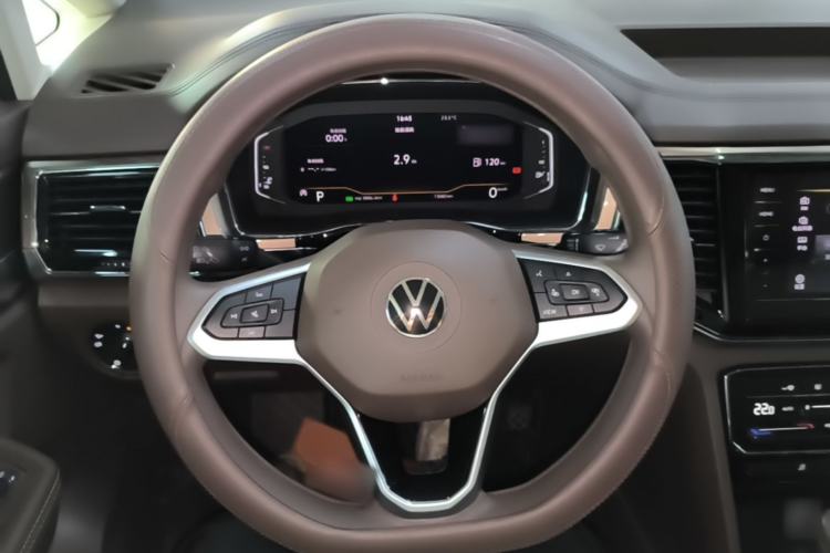 Used Volkswagen Viloran 2020 330TSI Business Edition Steering Wheel