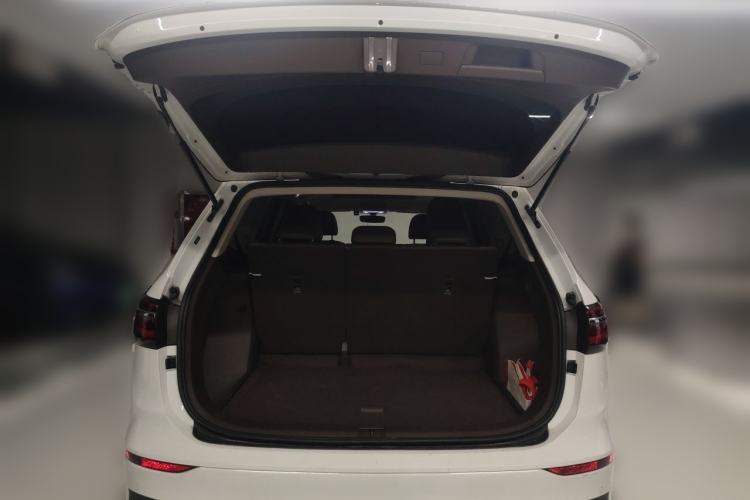 Used Volkswagen Viloran 2020 330TSI Business Edition Trunk