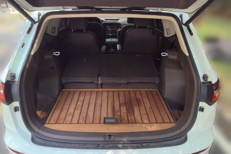 Used Volkswagen Viloran 2020 330TSI Luxury Edition Trunk
